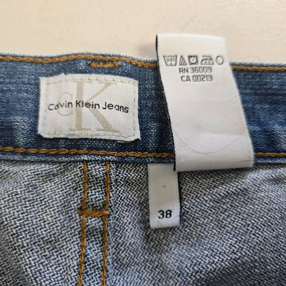 Calvin Klein Jeans Men's 38 x 31 Blue Medium Wash Straight Leg Relaxed Fit